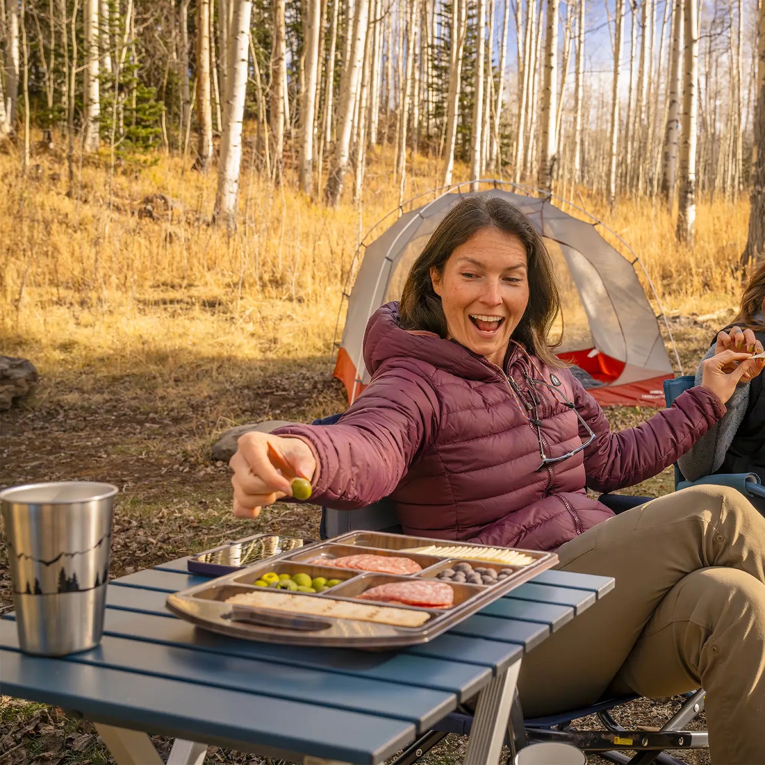 Compact Camp Table 20 | Featured Outdoor Choice | Outlandridge 81FC tY