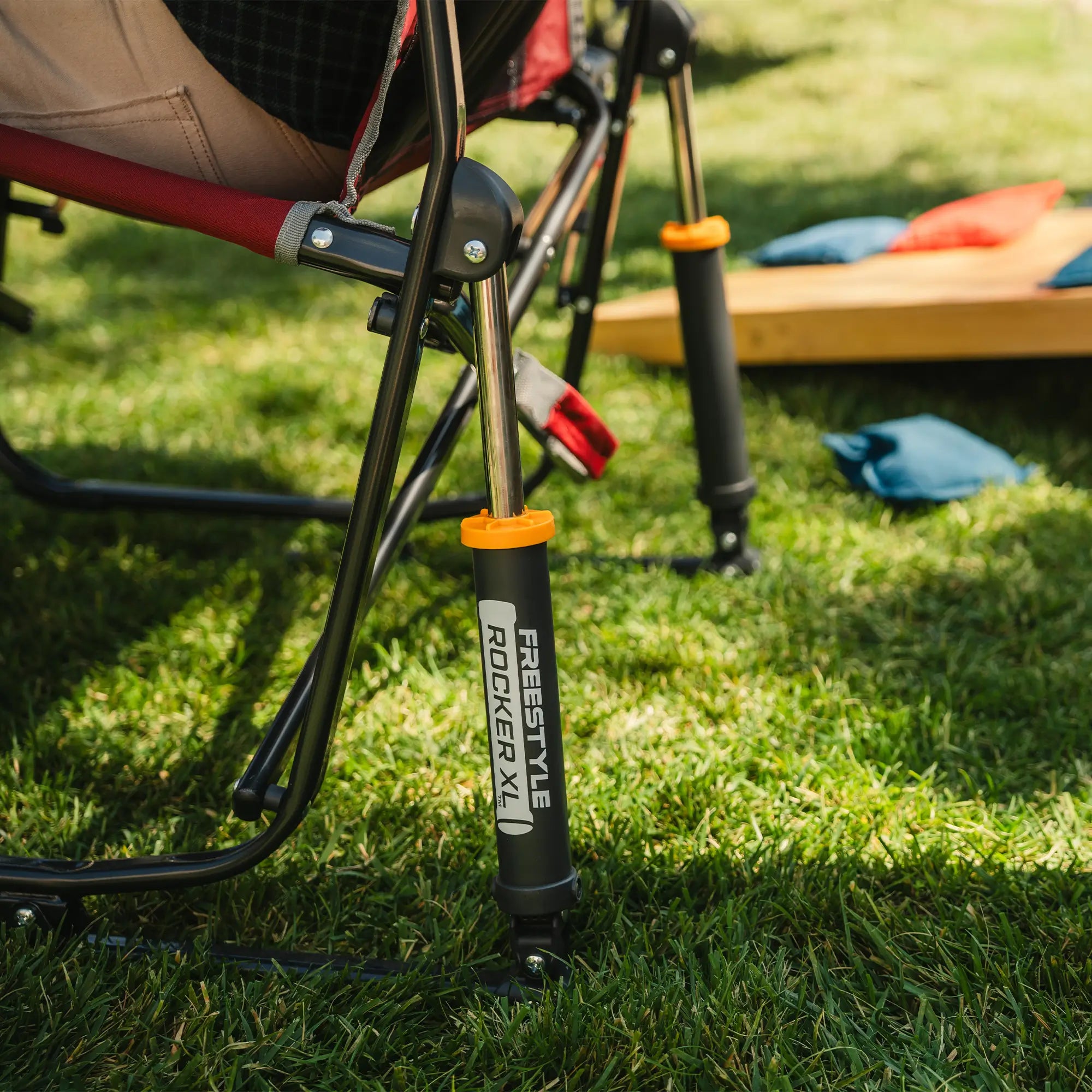 Freestyle Rocker XL with Side Table | Featured Outdoor Choice | Outlandridge 8A98 cF