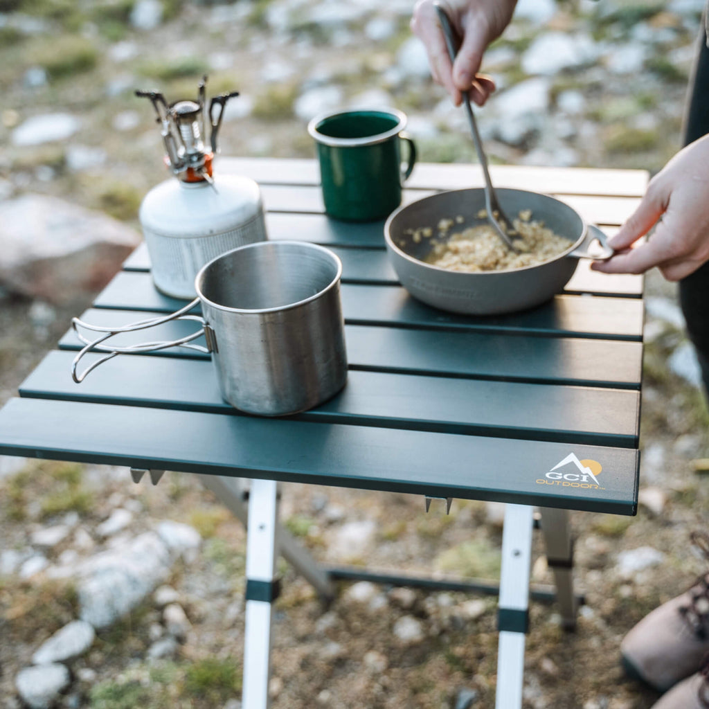 Compact Camp Table 20 | Featured Outdoor Choice | Outlandridge 81FC tY