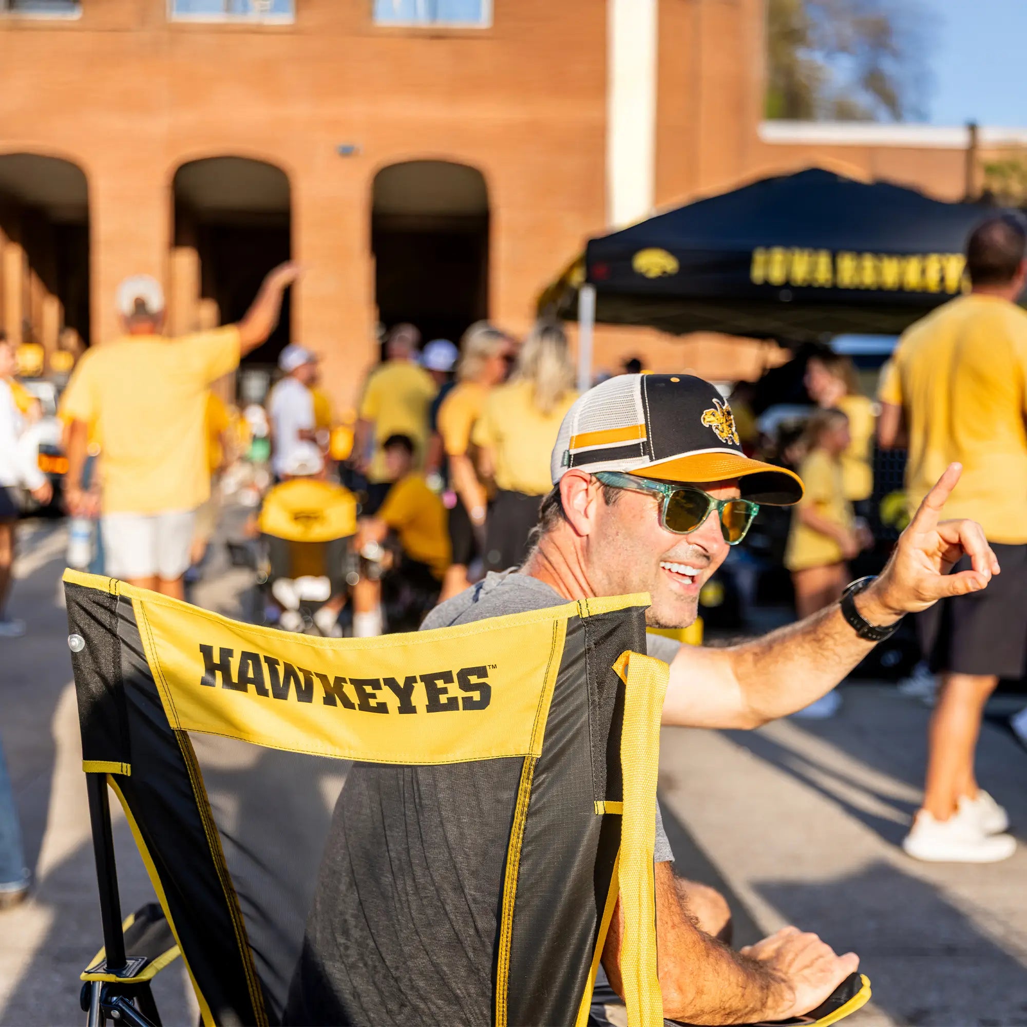 Comfort Pro Rocker - Iowa Hawkeyes | Featured Outdoor Choice | Outlandridge 2E65 Vo
